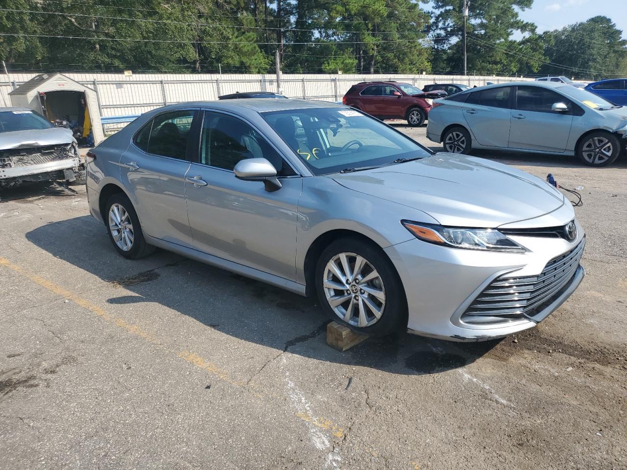 2021 Toyota Camry Le - Image 4