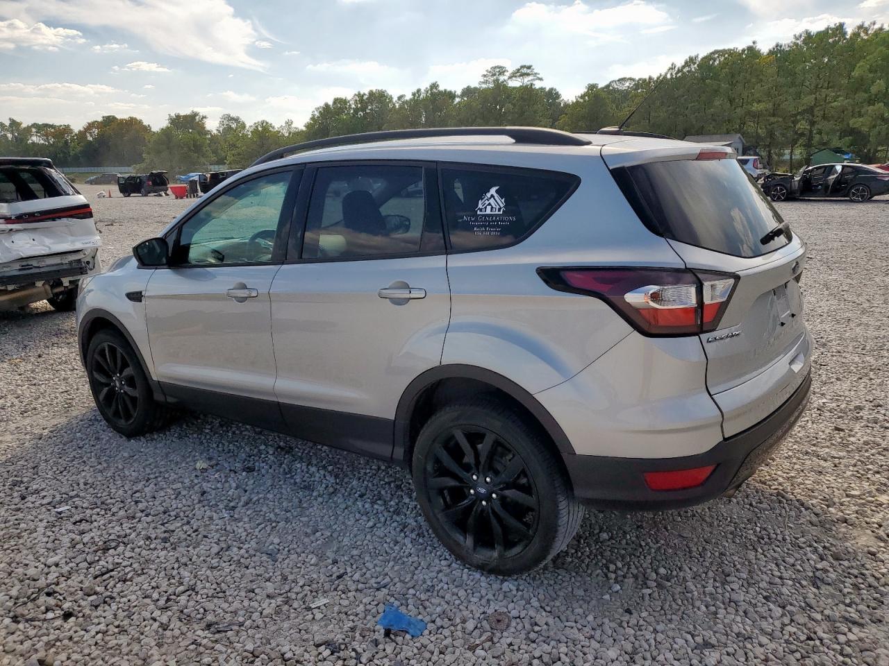 2018 Ford Escape Se - Фото 2
