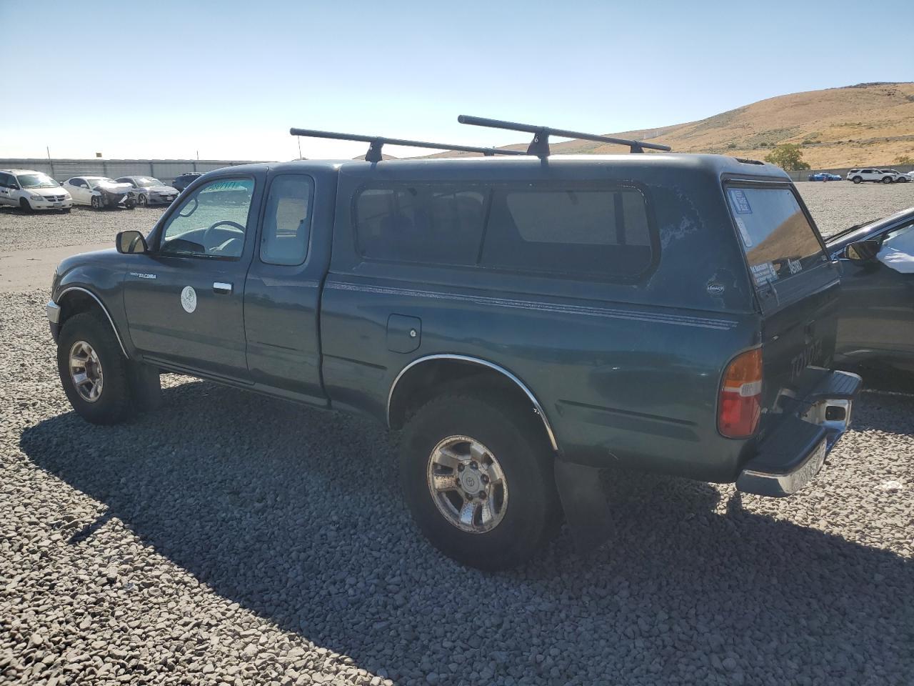 1995 Toyota Tacoma Xtracab - Image 2
