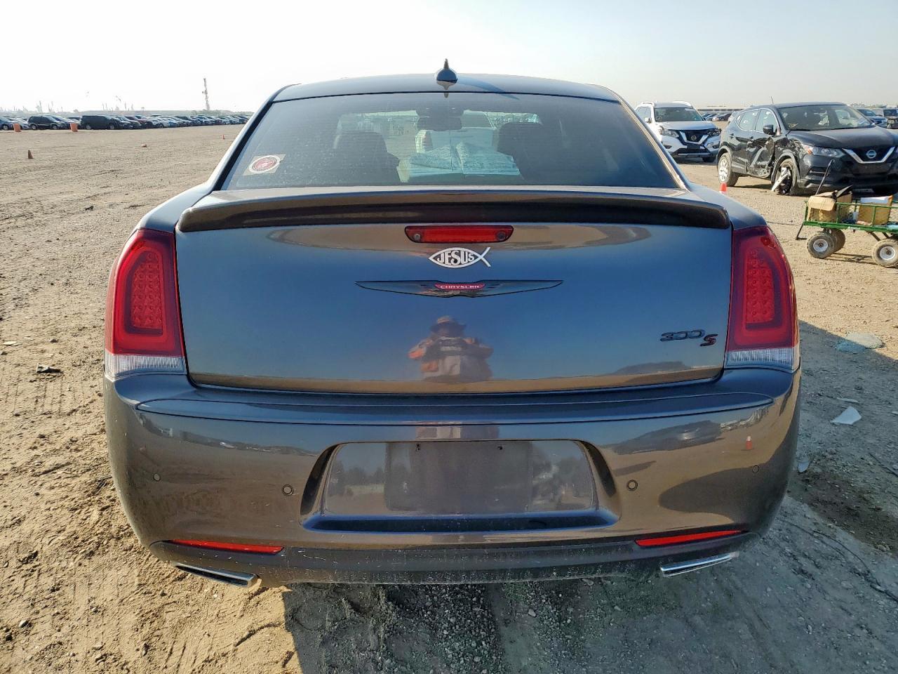 2021 Chrysler 300 S - Фото 6