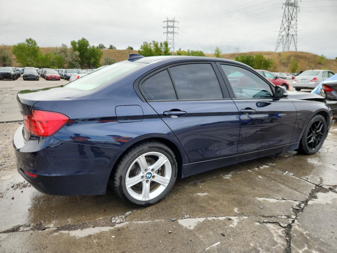 2014 BMW 328 Xi - Фото 3