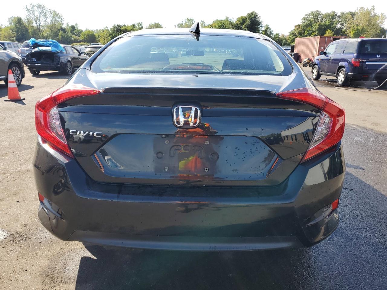 2018 Honda Civic Ex - Image 6