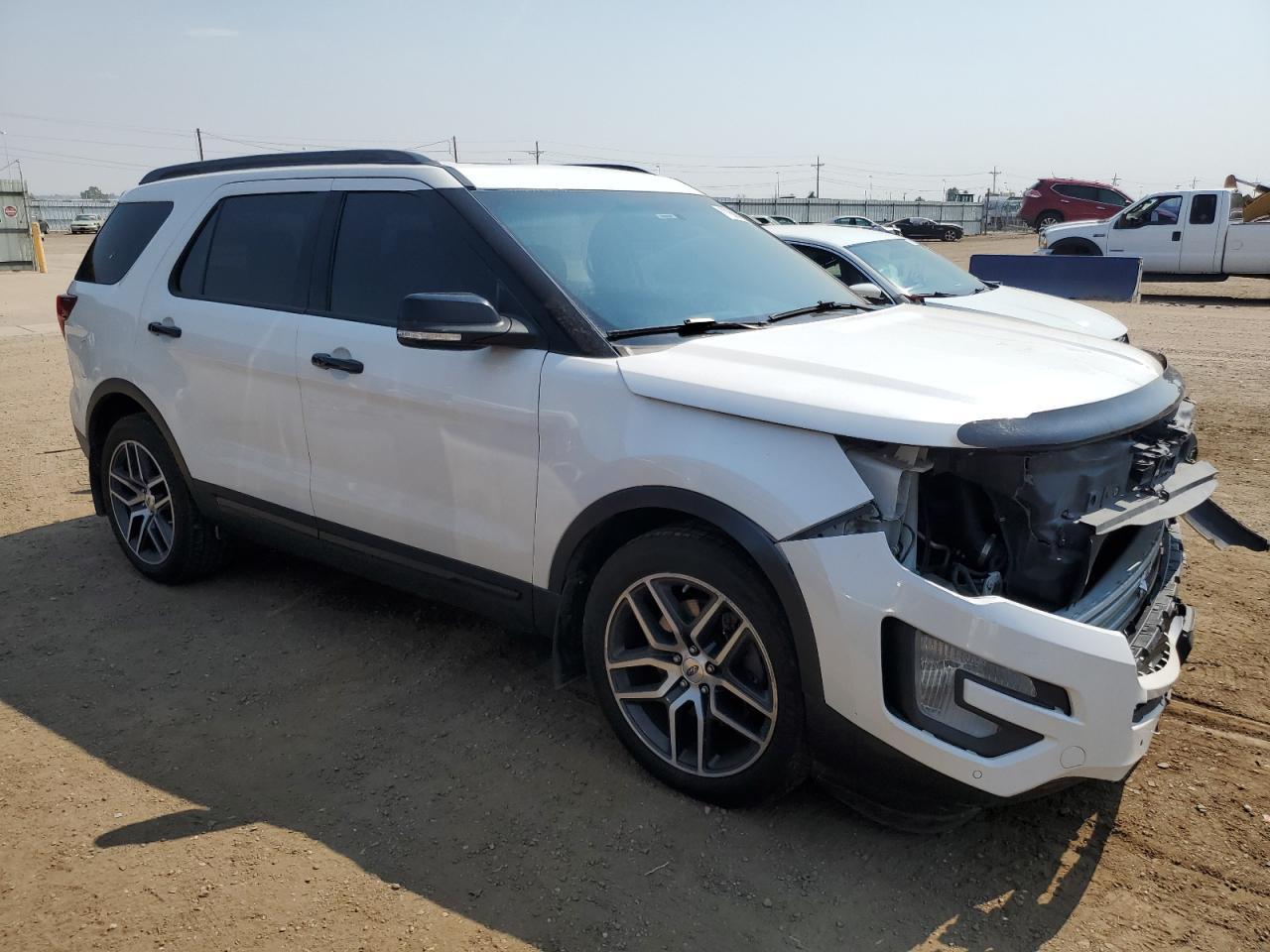 2017 Ford Explorer Sport - Image 4