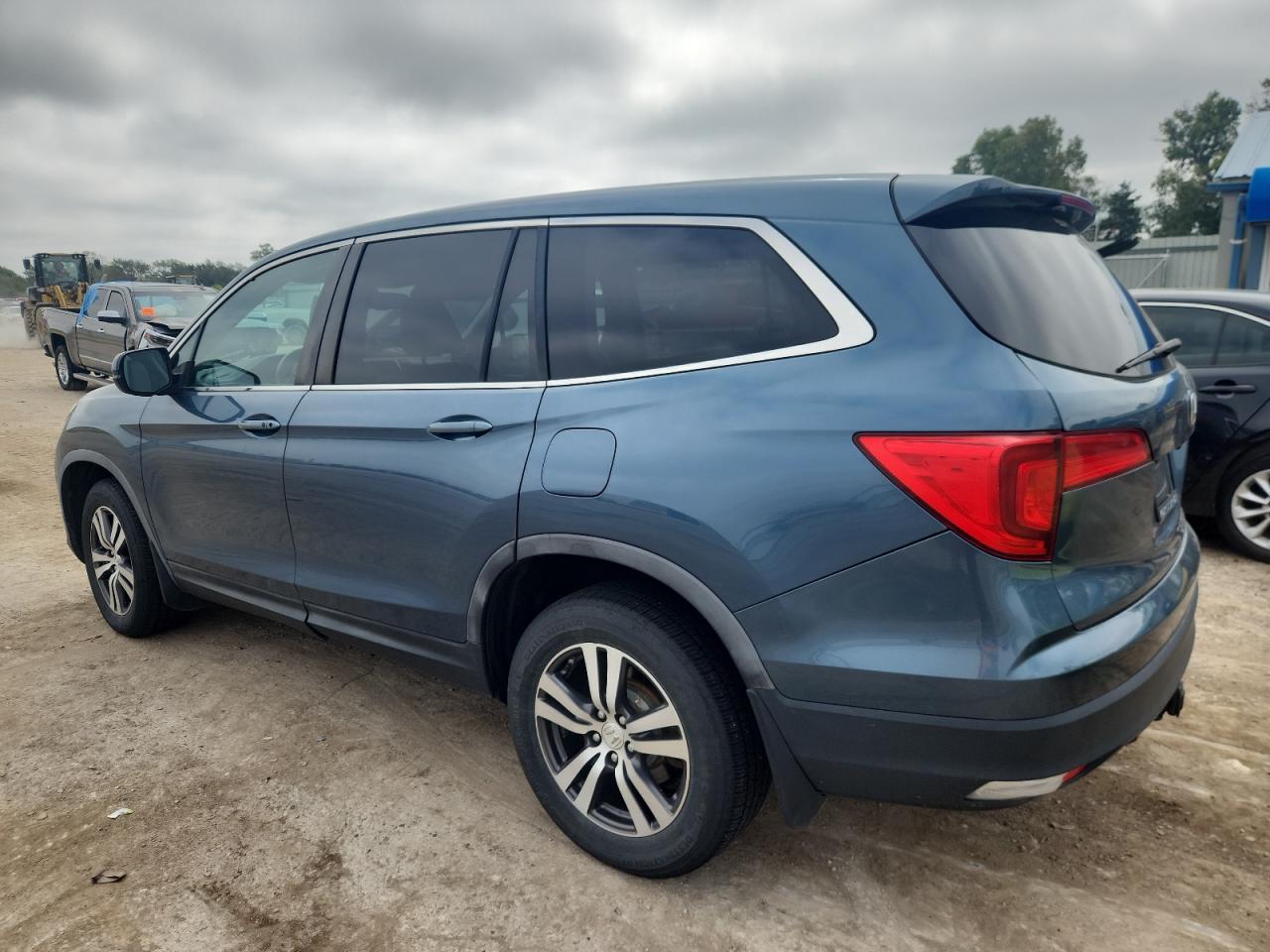 2016 Honda Pilot Exl - Image 2