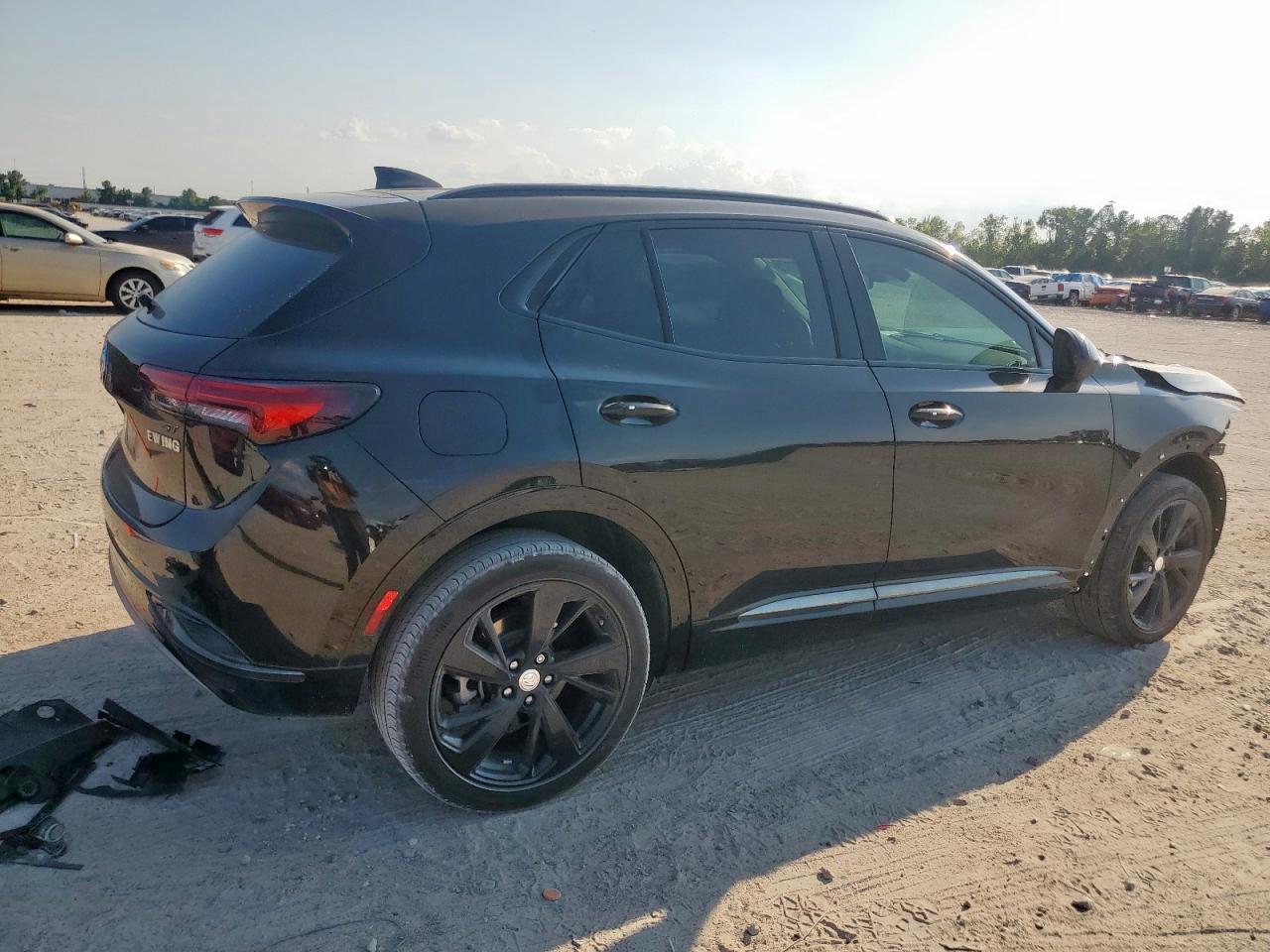 2021 Buick Envision Essence - Фото 3