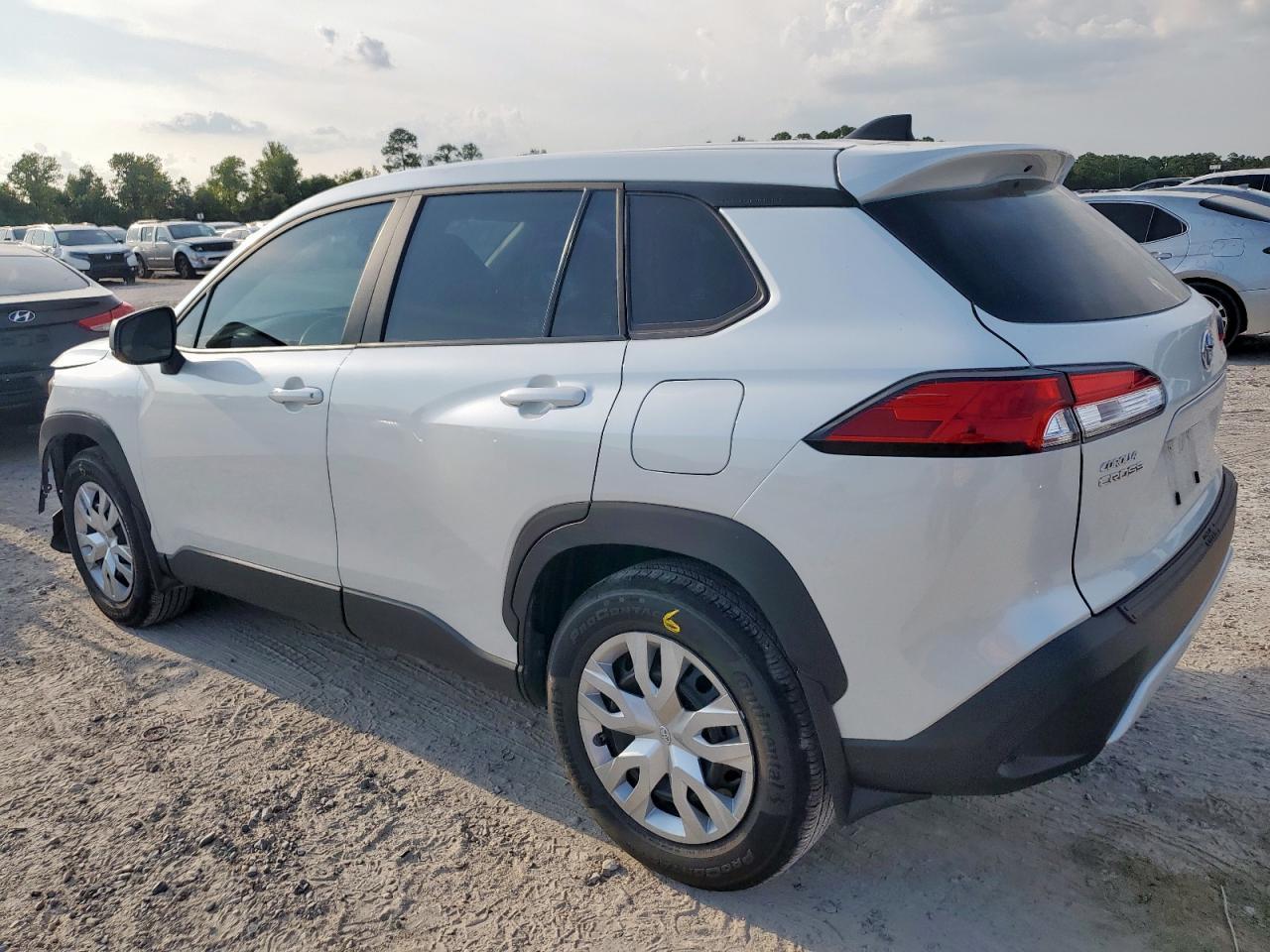 2025 Toyota Corolla Cross L - Image 2