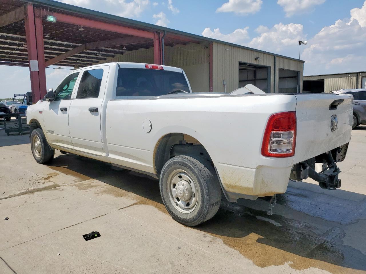 2021 Ram 2500 Tradesman - Фото 2