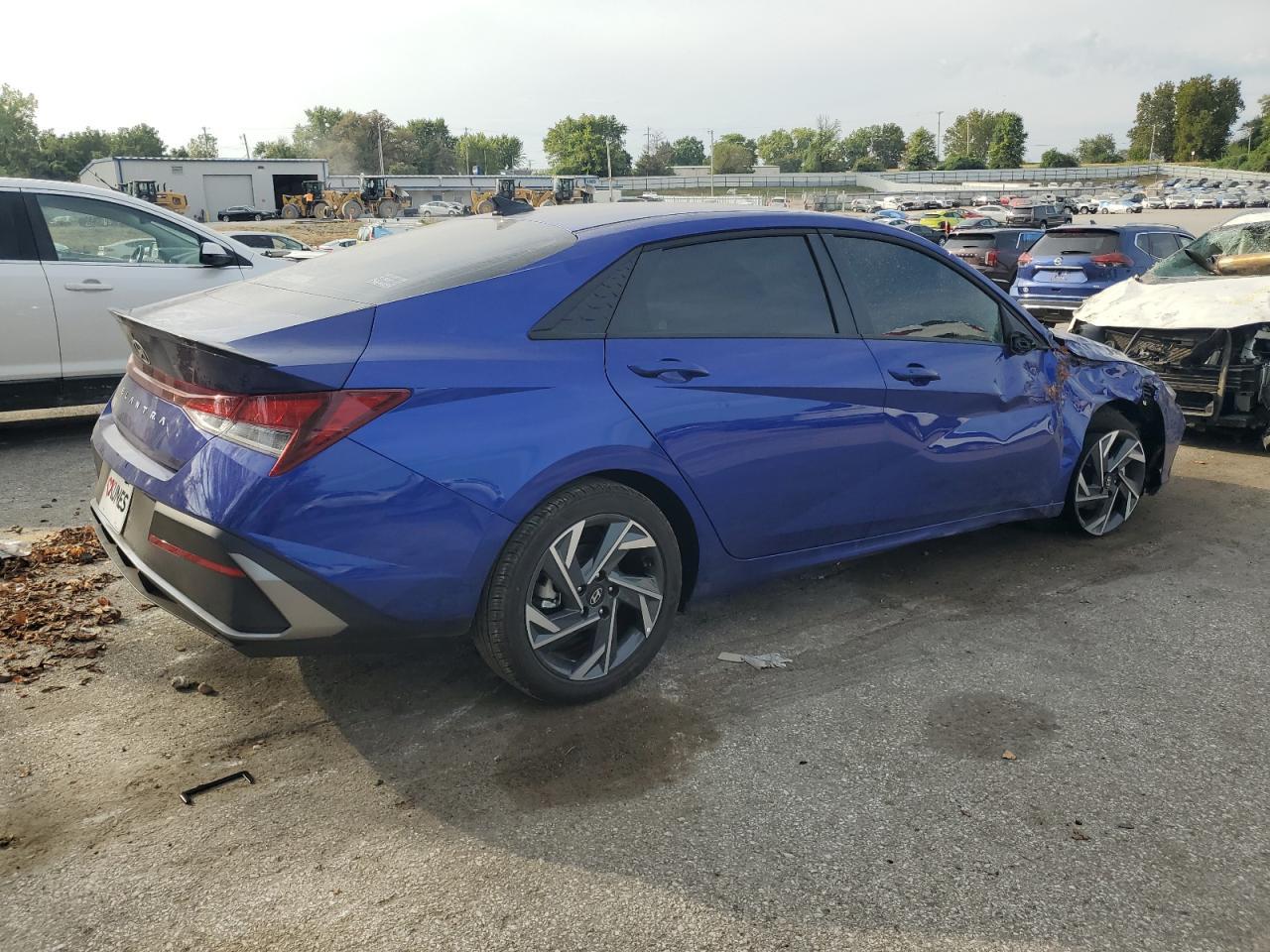 2025 Hyundai Elantra Sel Sport - Image 3