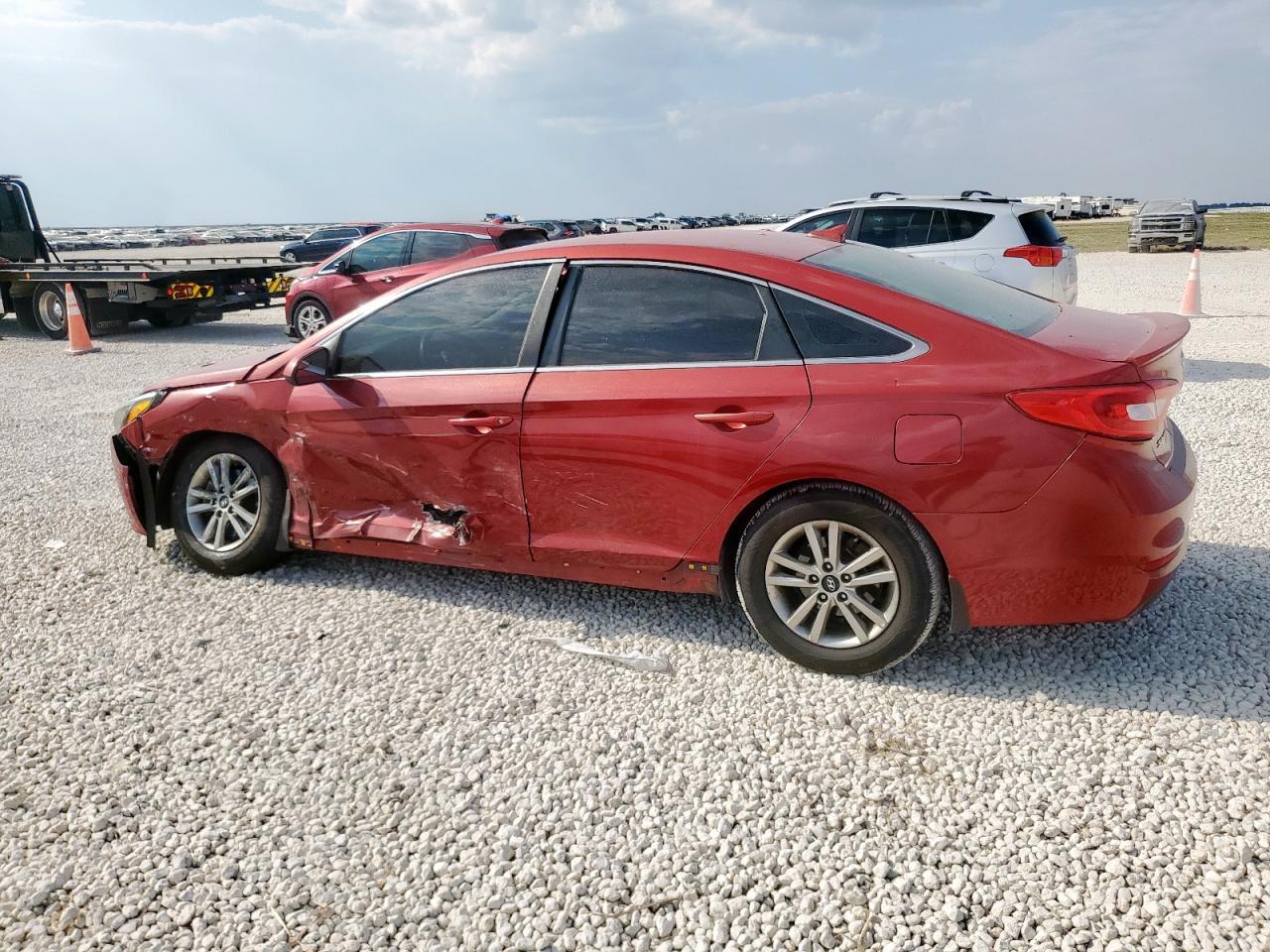 2017 Hyundai Sonata Se - Фото 2
