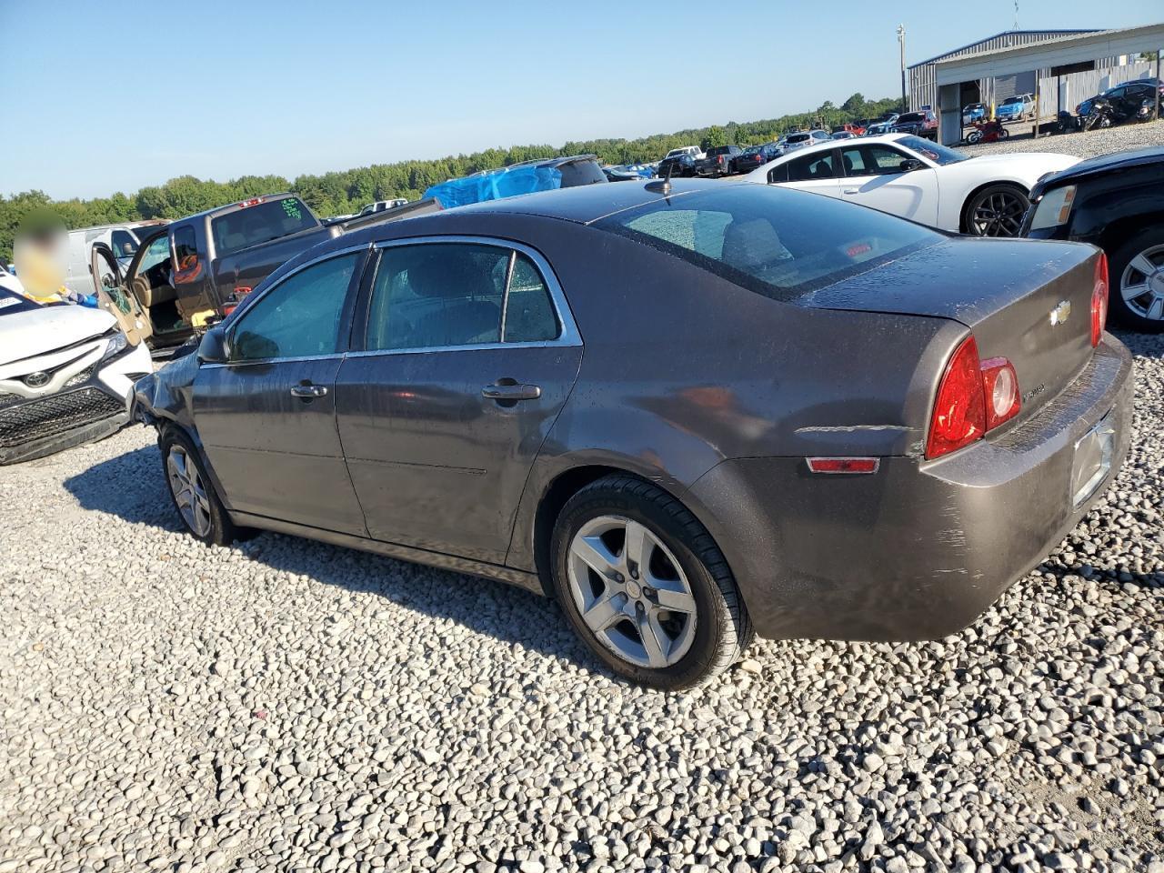 2010 Chevrolet Malibu Ls - Image 2