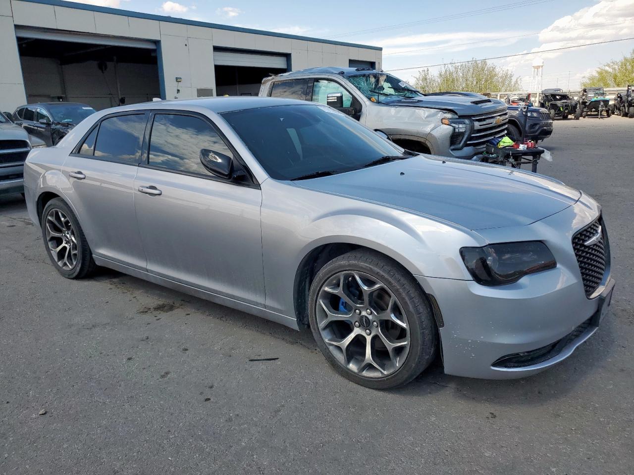 2018 Chrysler 300 Touring - Фото 4