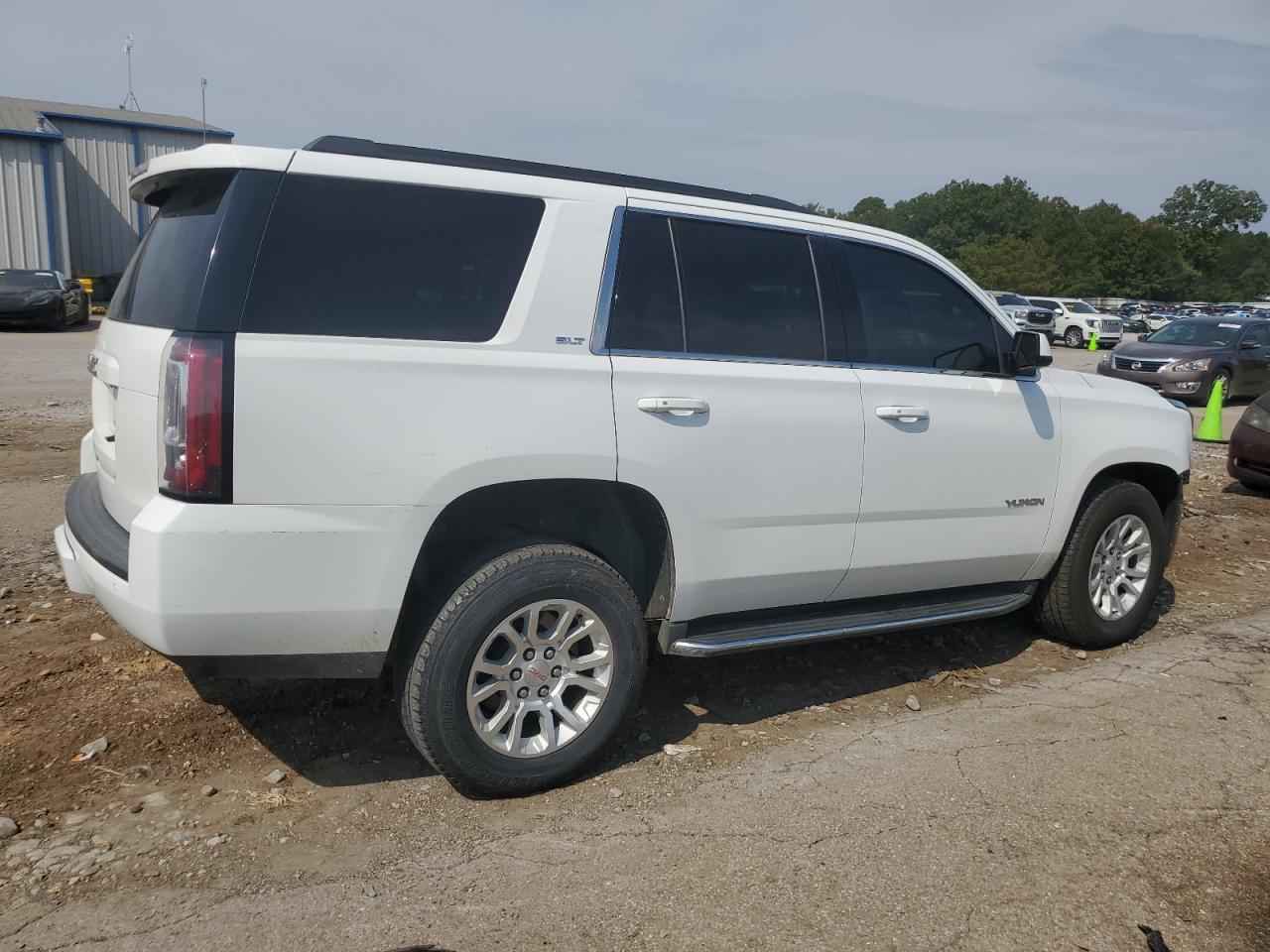 2018 GMC Yukon Slt - Фото 3