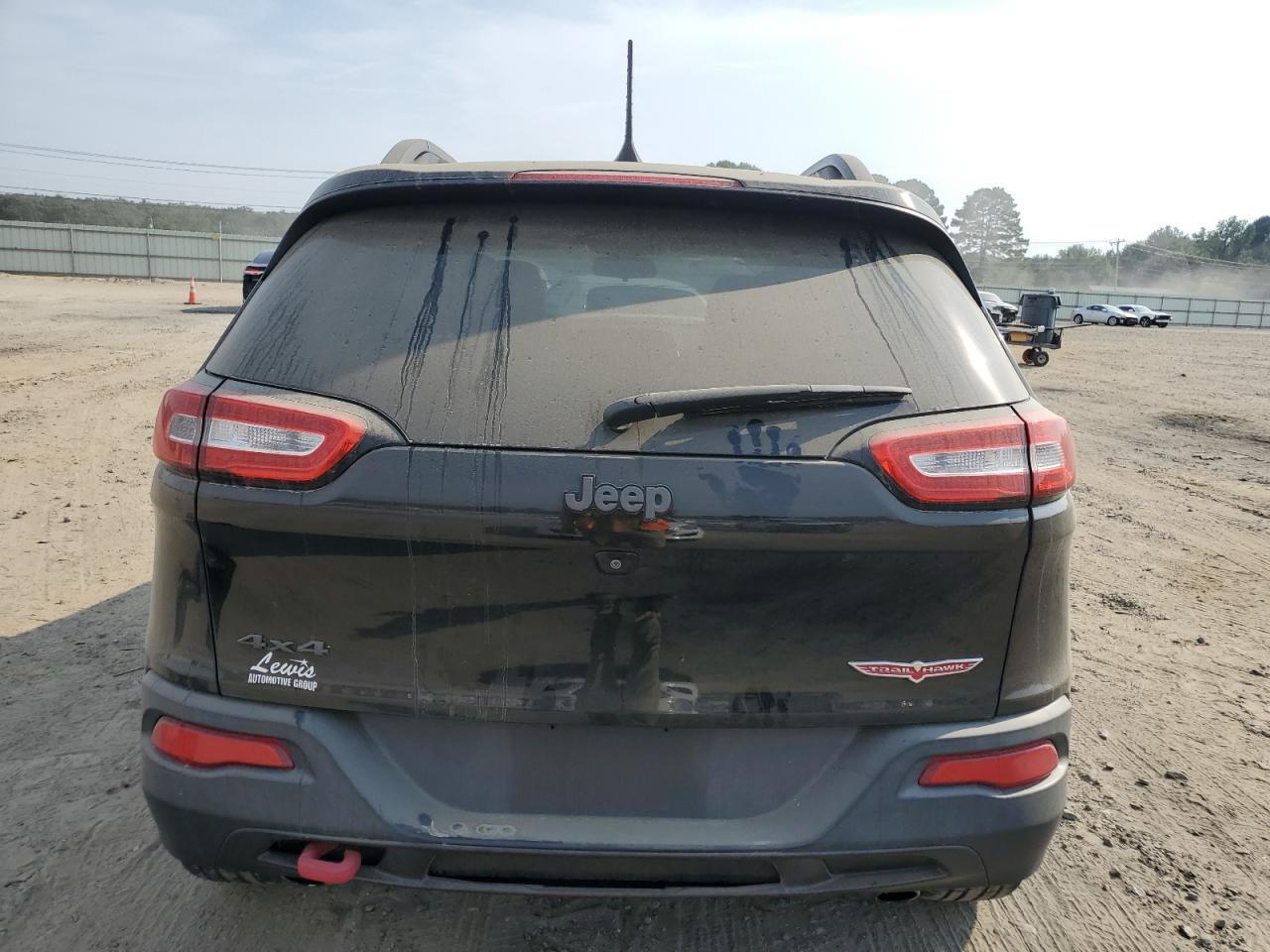 2017 Jeep Cherokee Trailhawk - Image 6
