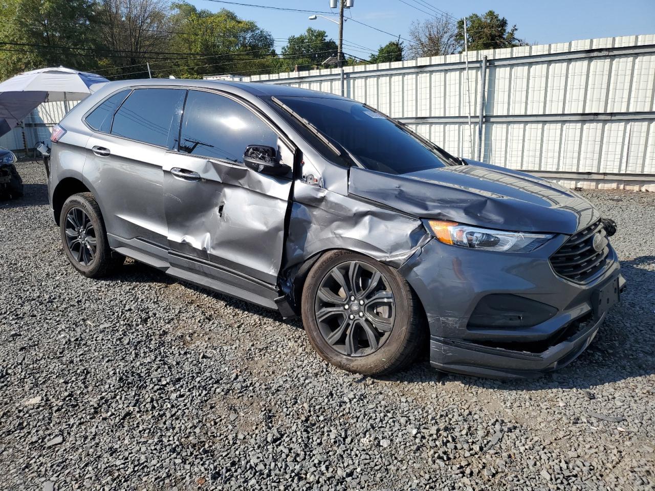 2024 Ford Edge Se - Image 4