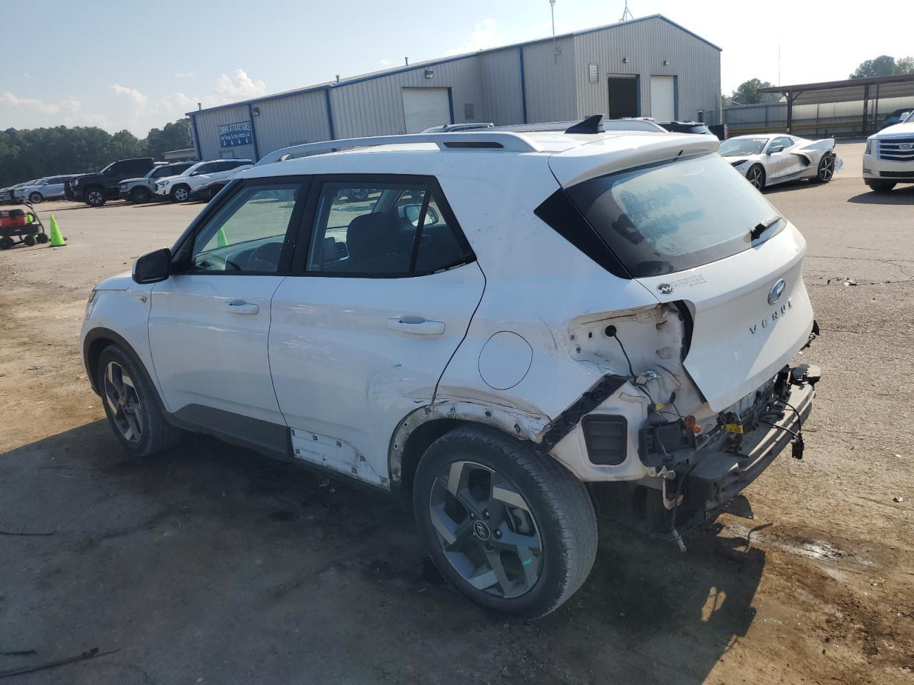 2022 Hyundai Venue Sel - Фото 2