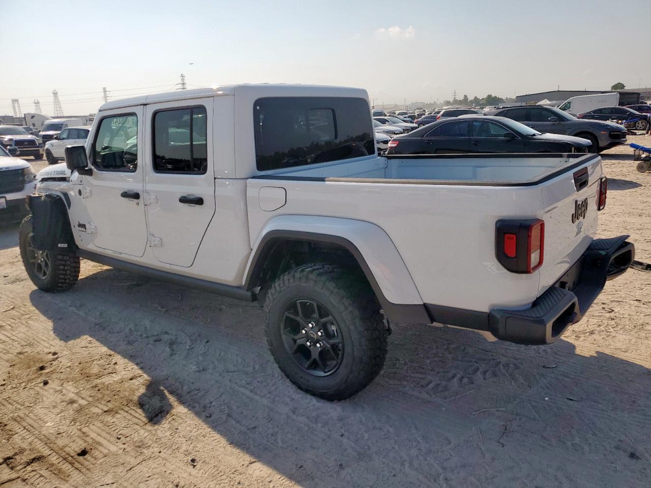 2025 Jeep Gladiator Sport - Фото 2