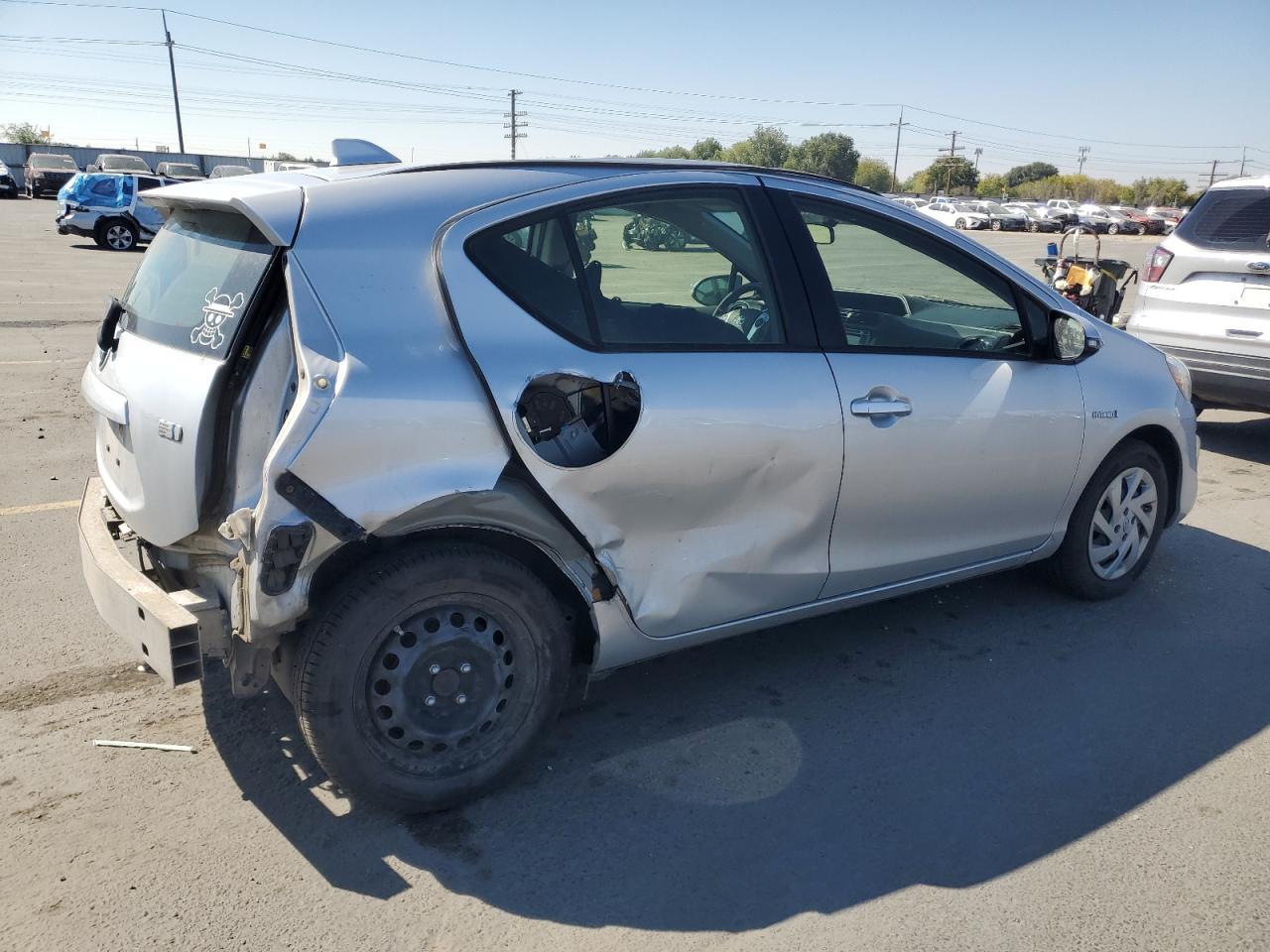 2015 Toyota Prius C - Фото 3