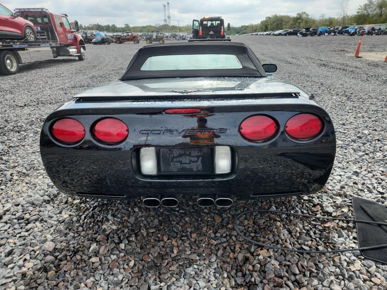 2001 Chevrolet Corvette - Фото 6