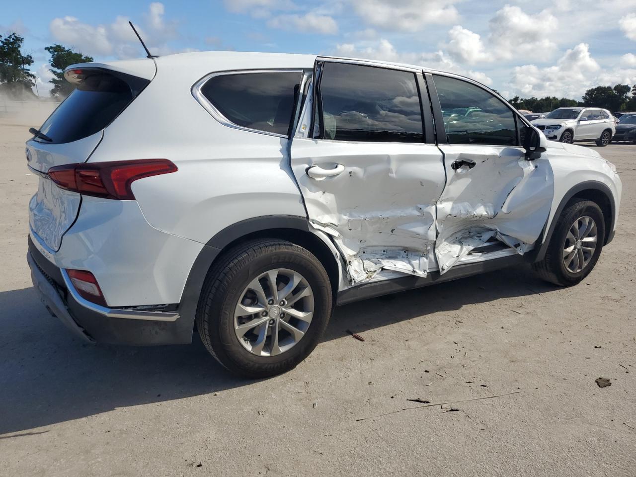 2019 Hyundai Santa Fe Se - Фото 3