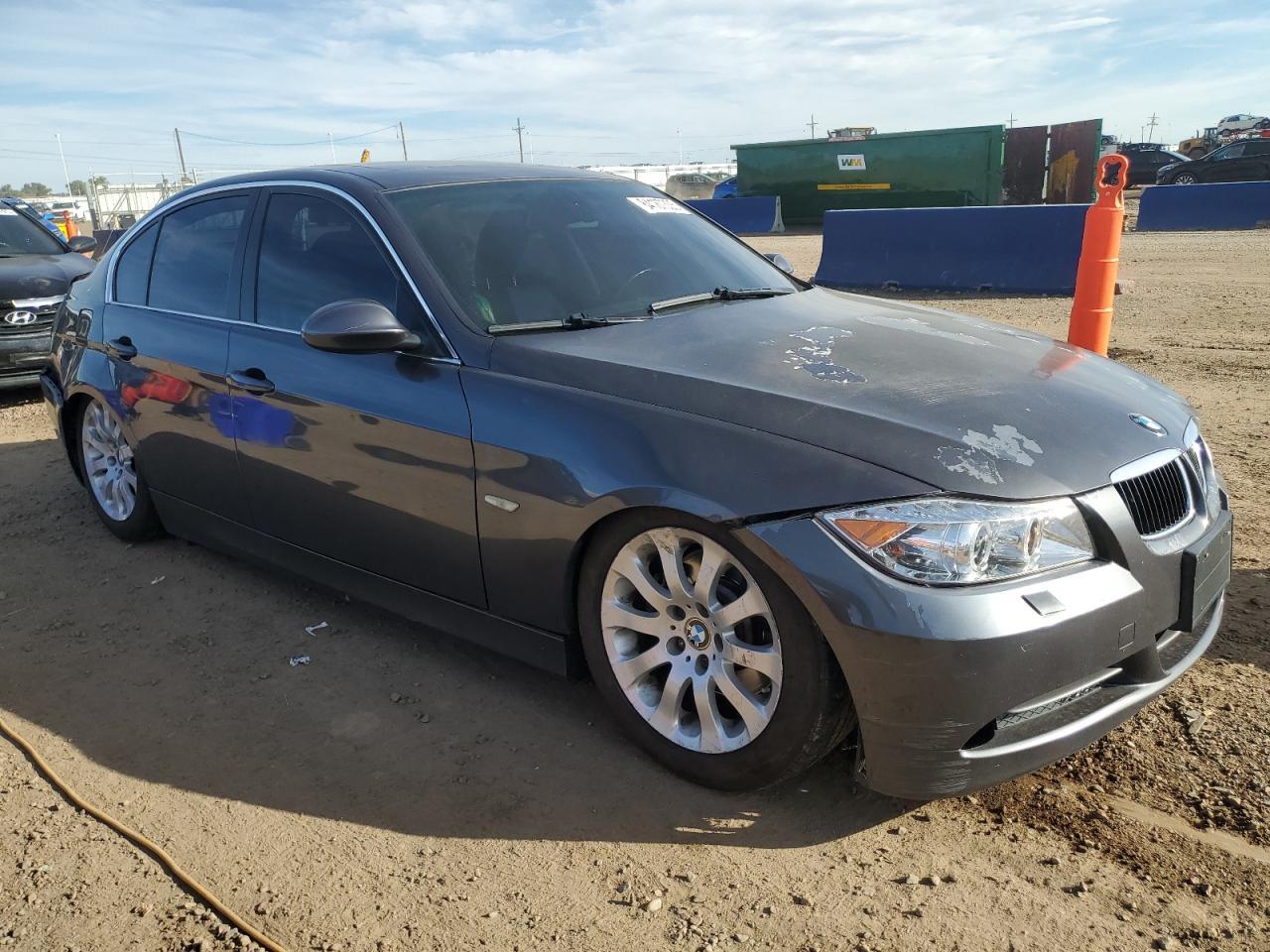 2006 BMW 330 I - Image 4