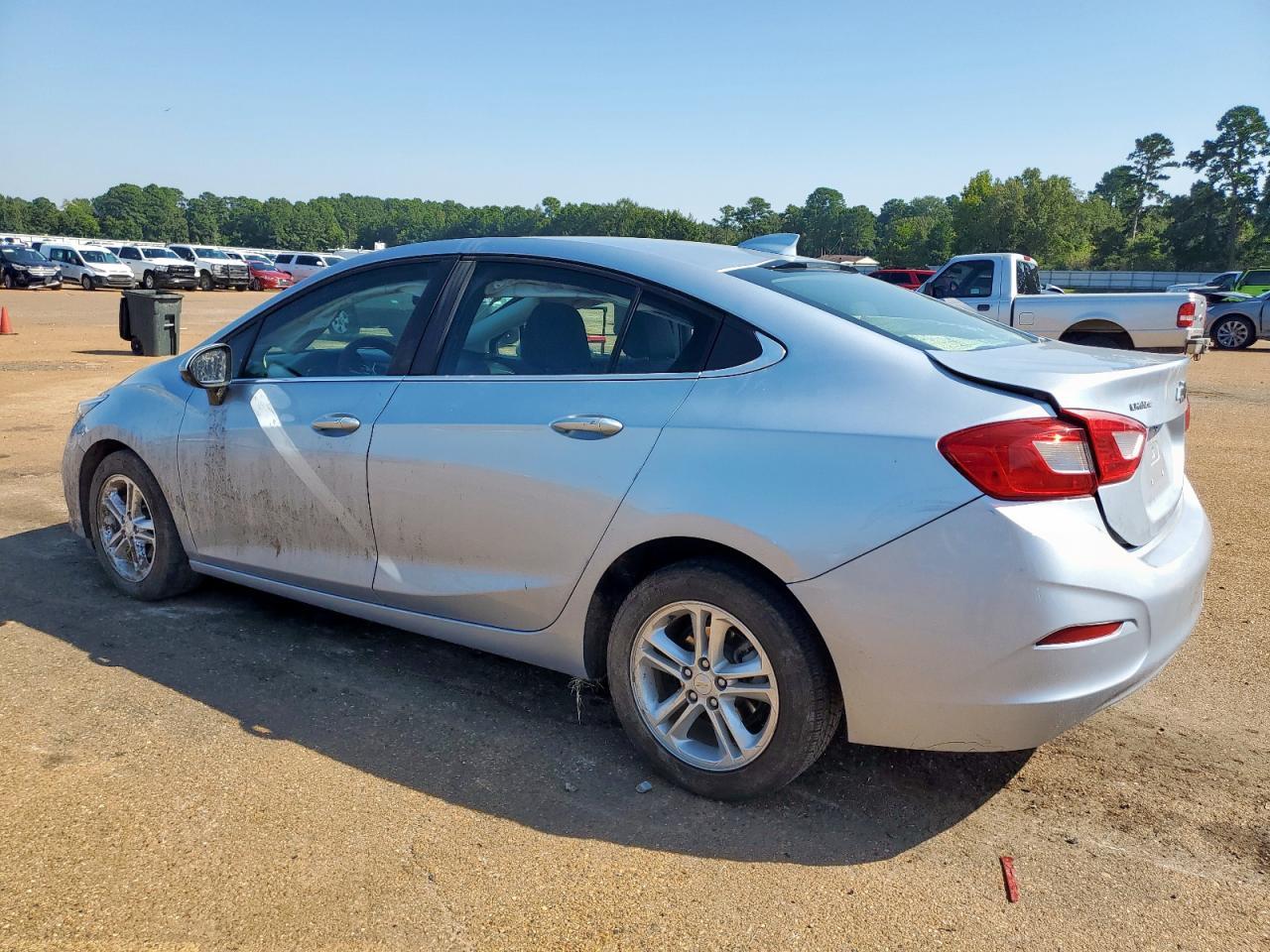 2018 Chevrolet Cruze Lt - Фото 2