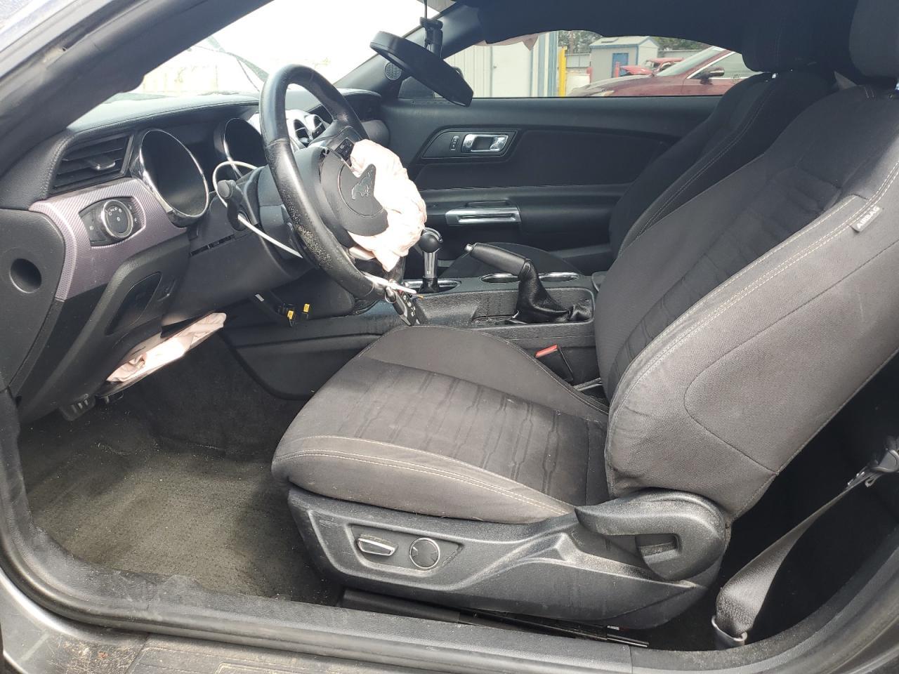 2017 Ford Mustang - Image 7