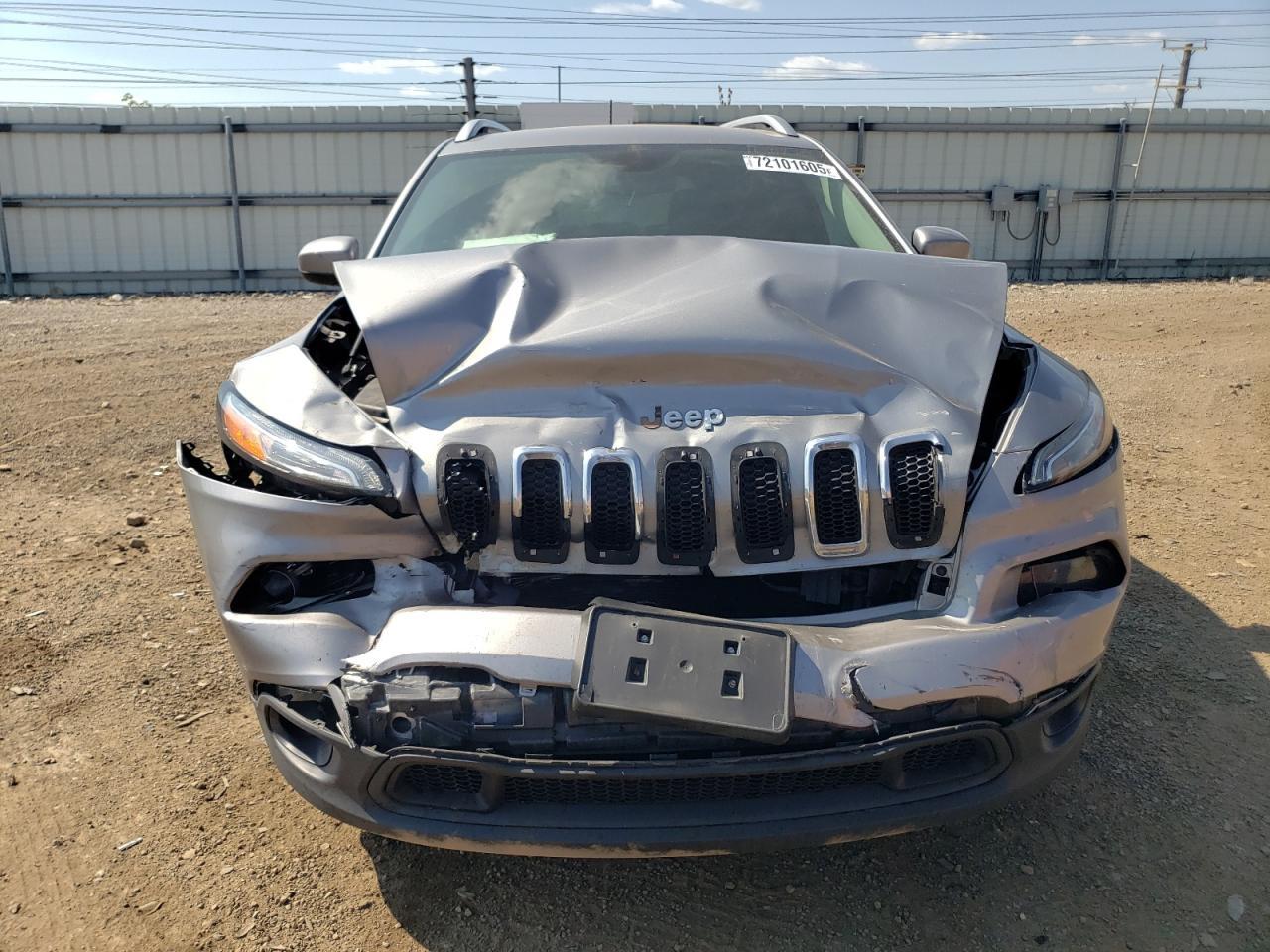 2016 Jeep Cherokee Latitude - Image 5