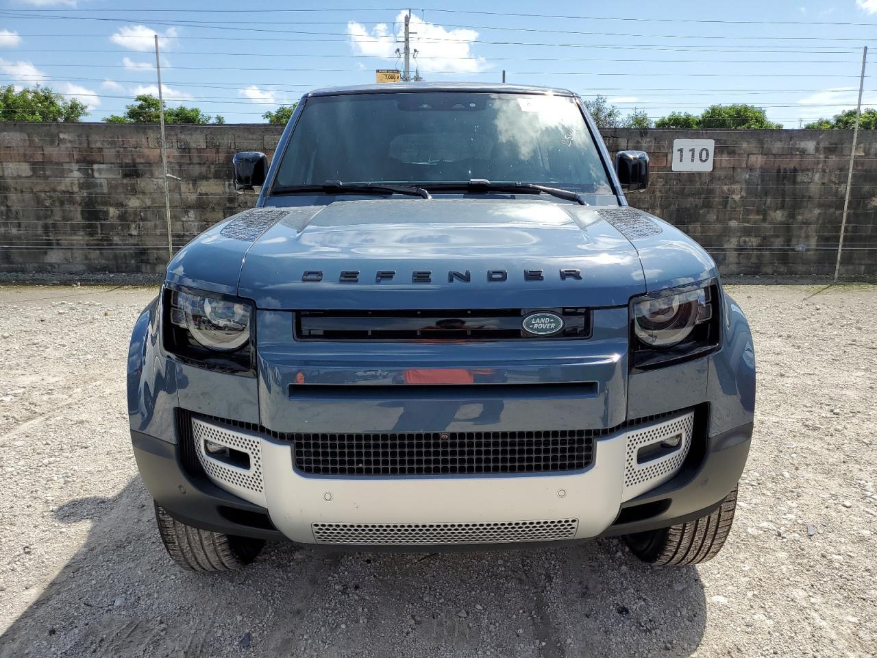 2025 Land Rover Defender 110 S - Фото 5