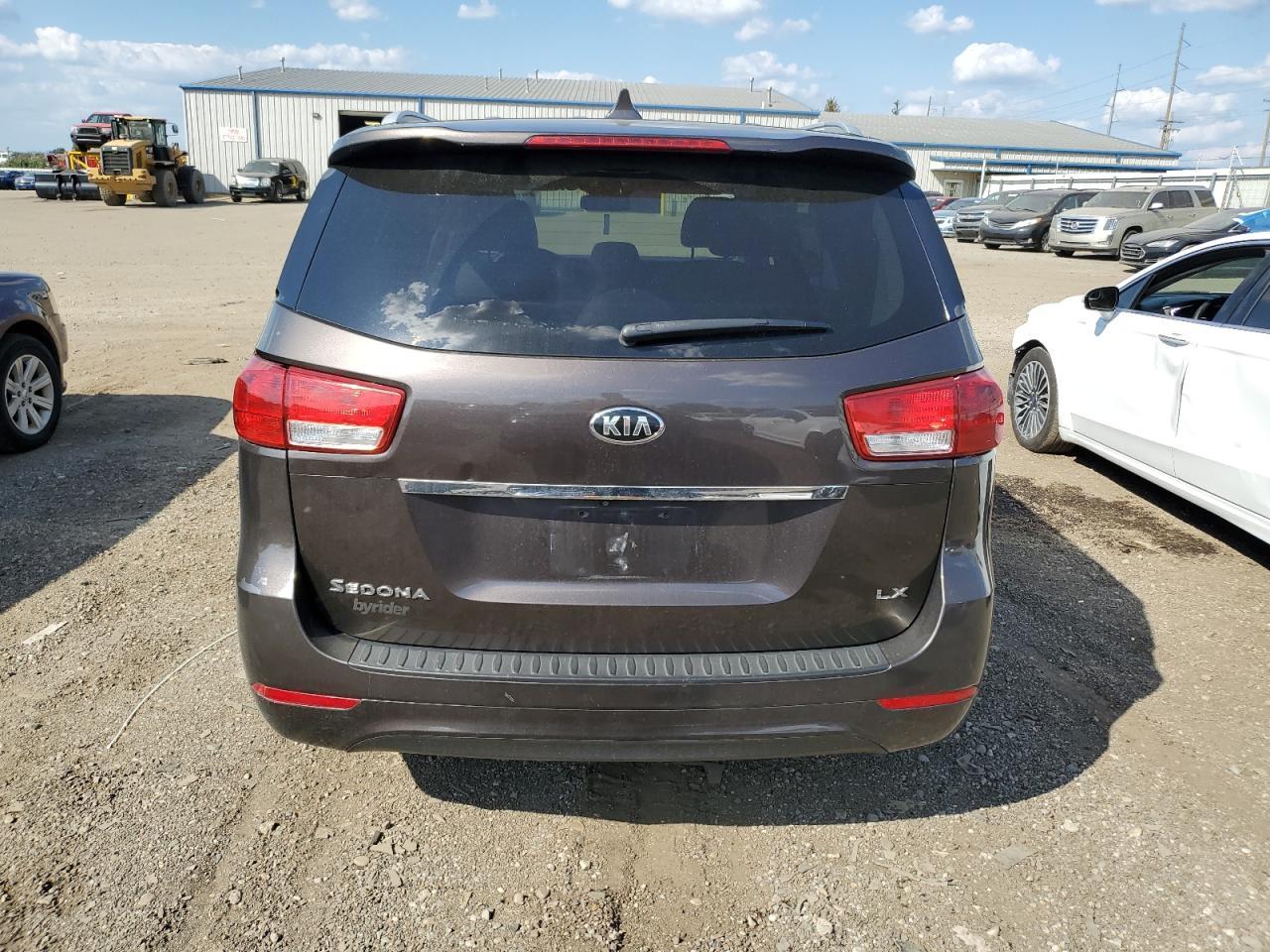 2015 Kia Sedona Lx - Фото 6