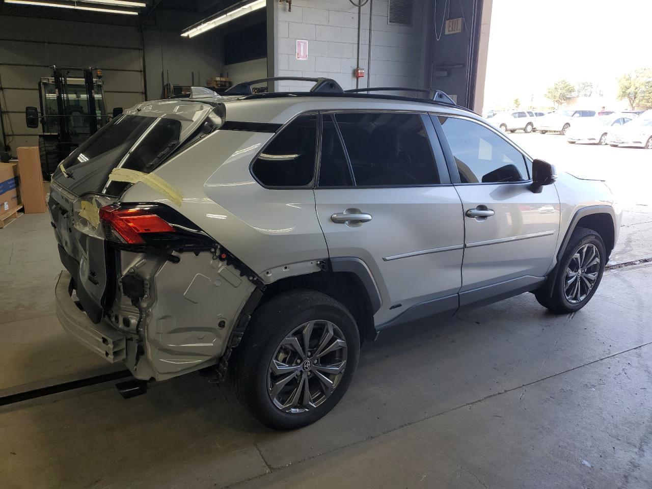 2024 Toyota Rav4 Xle Premium - Image 3