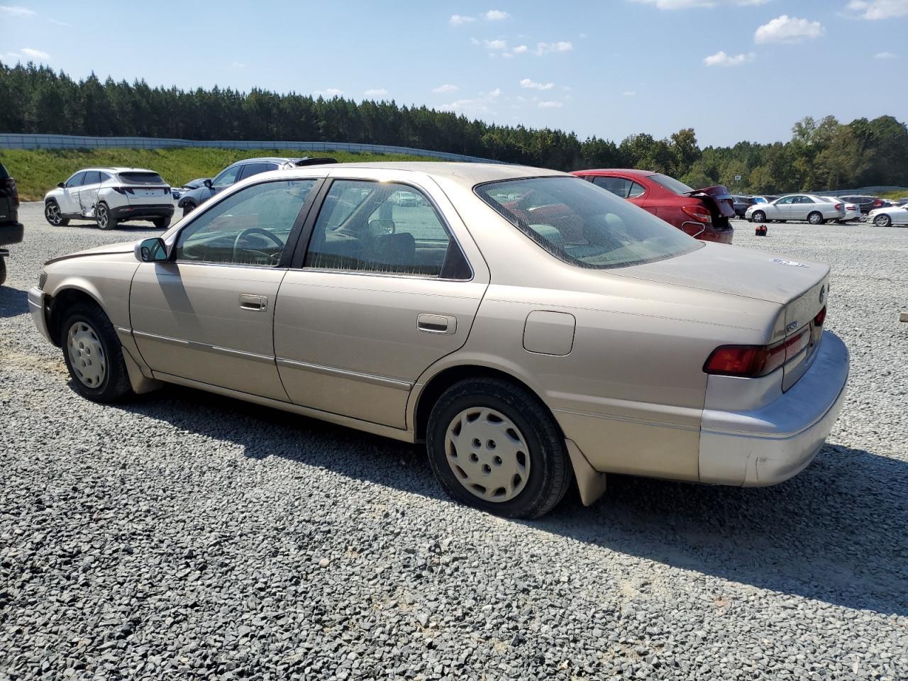 1999 Toyota Camry Le - Image 2