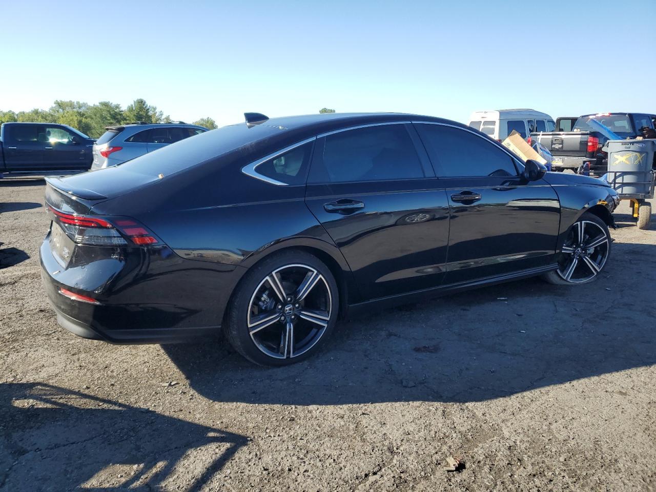 2025 Honda Accord Hybrid Sport - Фото 3