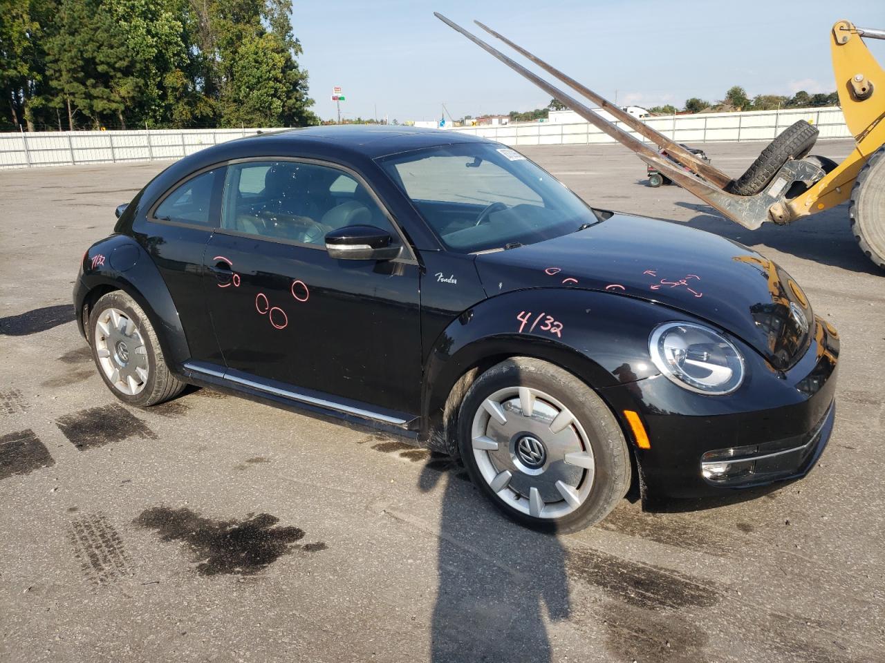 2013 Volkswagen Beetle Turbo - Фото 4