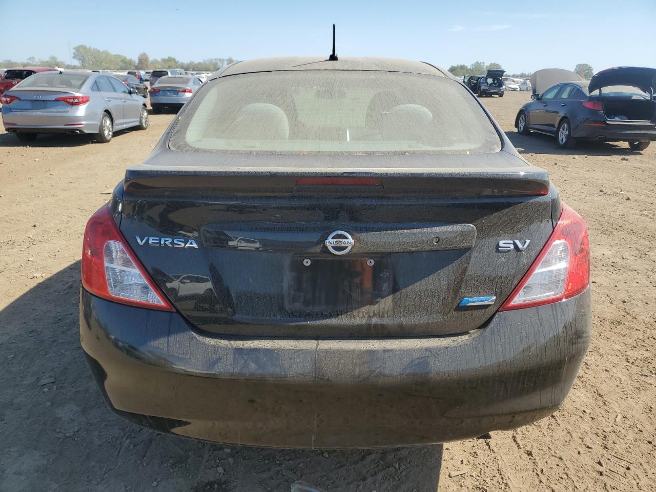 2014 Nissan Versa S - Image 6