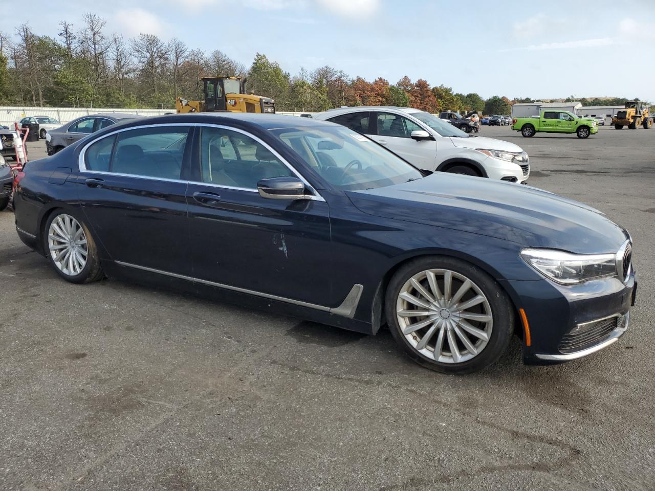 2017 BMW 740 Xi - Image 4