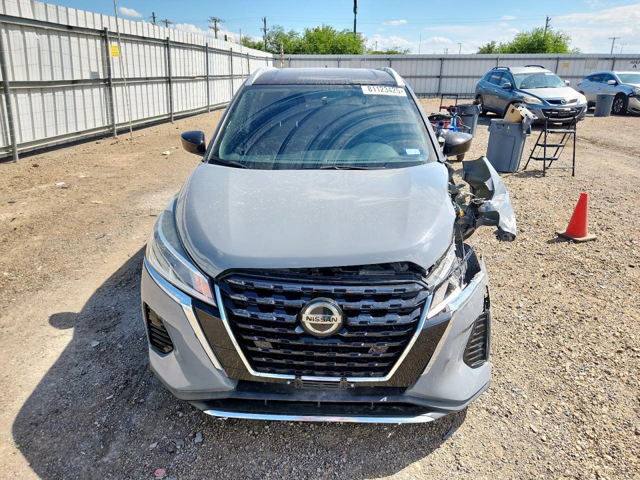 2021 Nissan Kicks Sv - Image 5