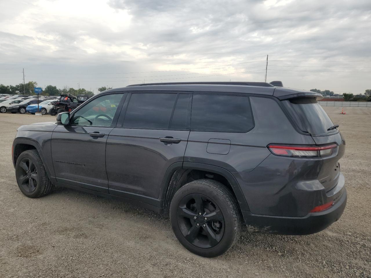 2024 Jeep Grand Cherokee L Laredo - Image 2