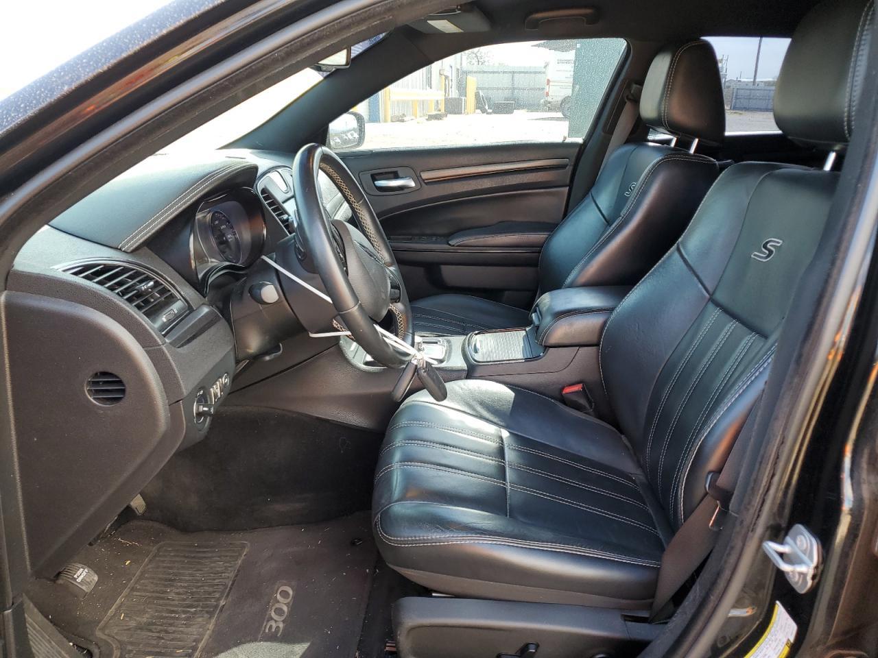 2015 Chrysler 300 S - Image 7