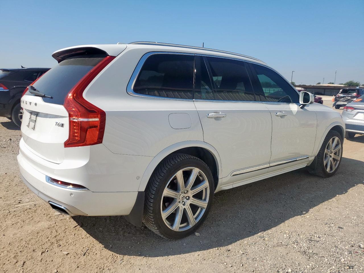 2017 Volvo Xc90 T6 - Image 3