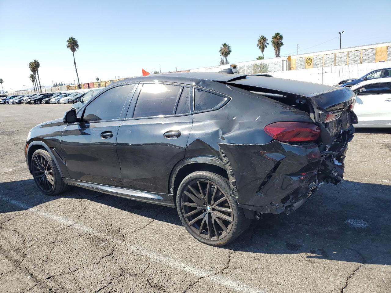 2022 BMW X6 xDrive40I - Image 2