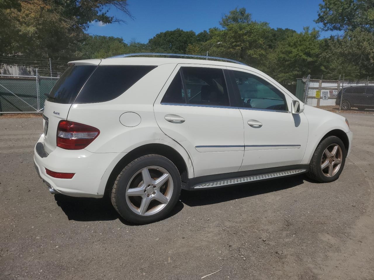 2009 Mercedes-Benz Ml 550 - Фото 3