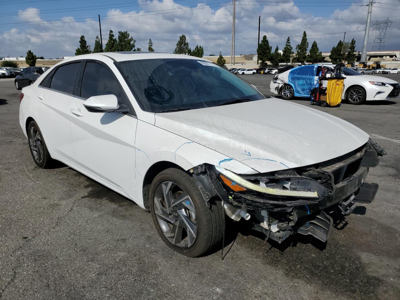 2024 Hyundai Elantra Limited - Image 4