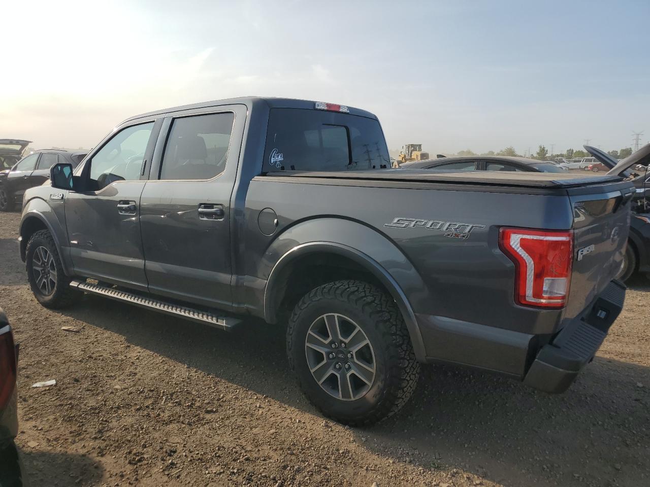 2016 Ford F150 Supercrew - Фото 2