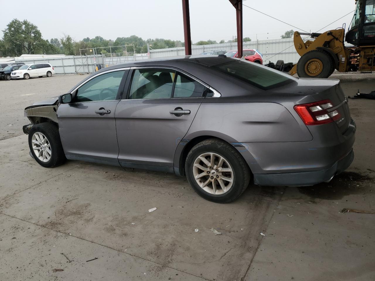 2014 Ford Taurus Se - Image 2