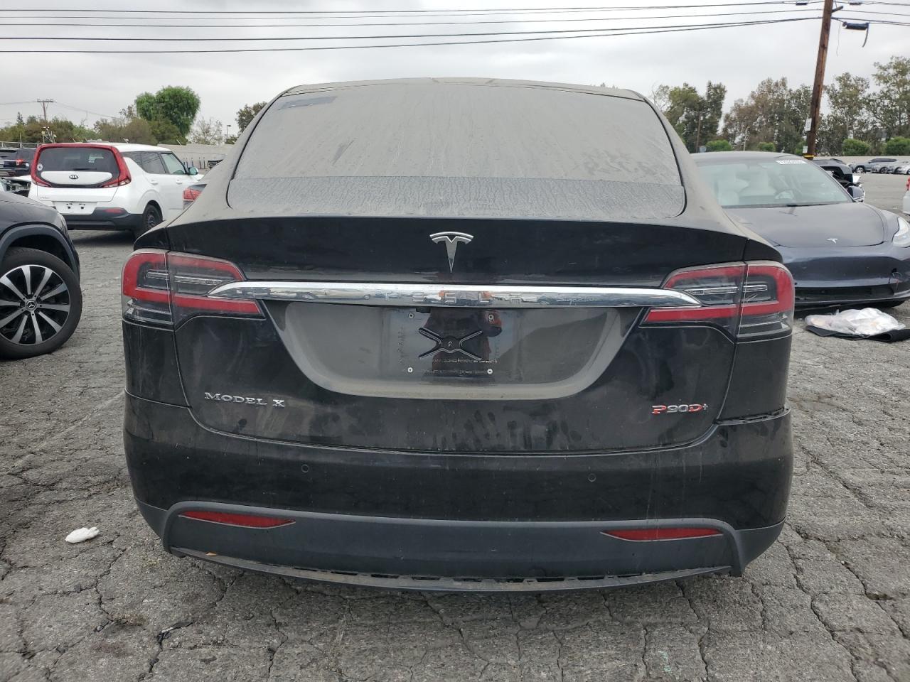 2016 Tesla Model X - Image 6