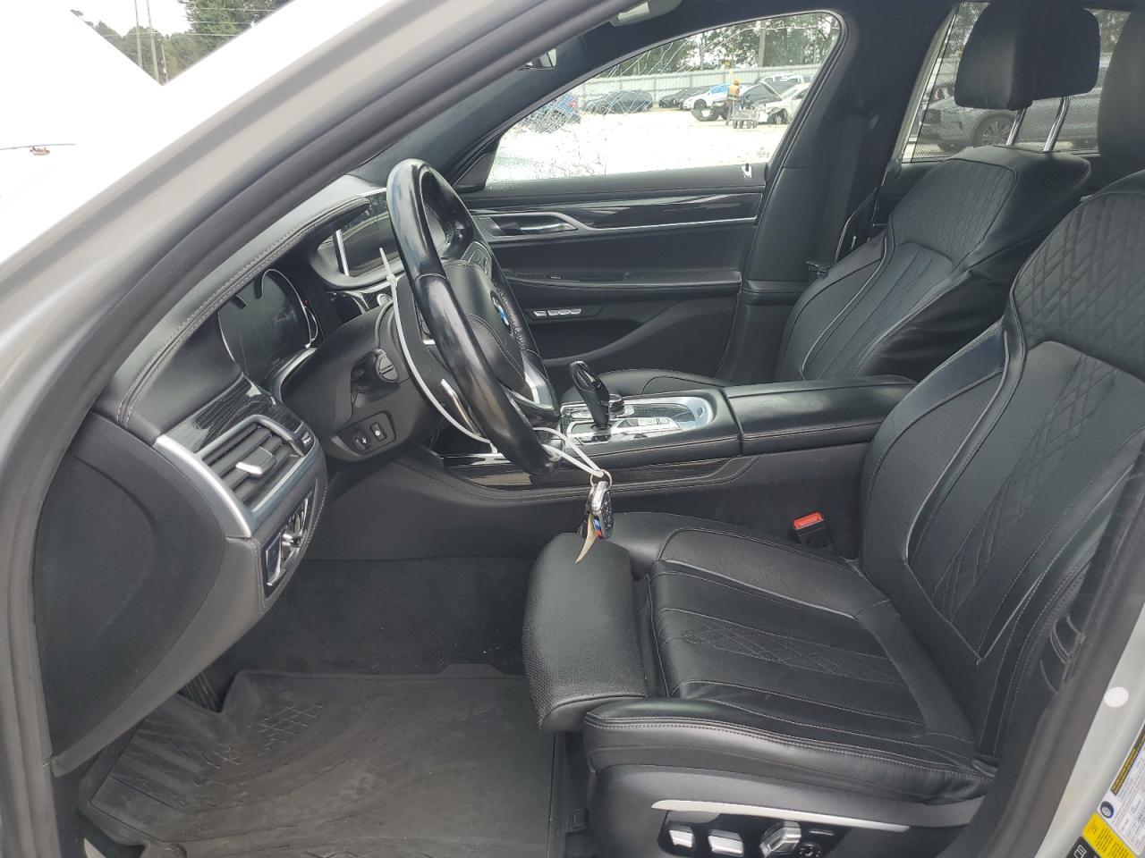 2016 BMW 750 Xi - Фото 7