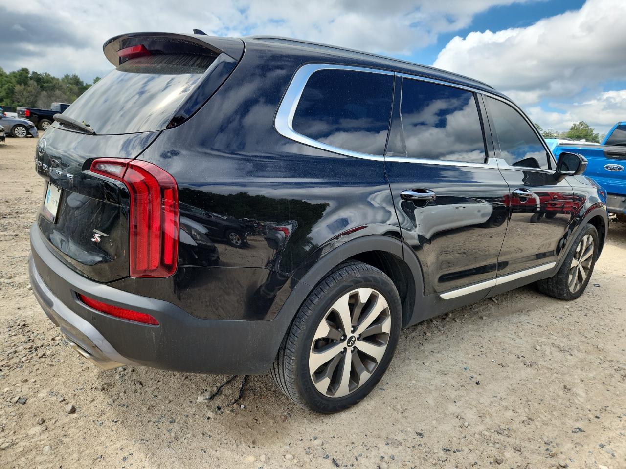 2021 Kia Telluride S - Image 3