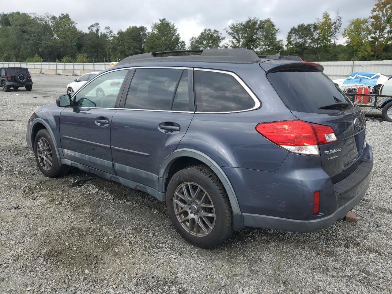 2014 Subaru Outback 2.5I Limited - Image 2