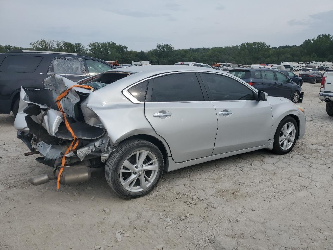 2015 Nissan Altima 2.5 - Фото 3