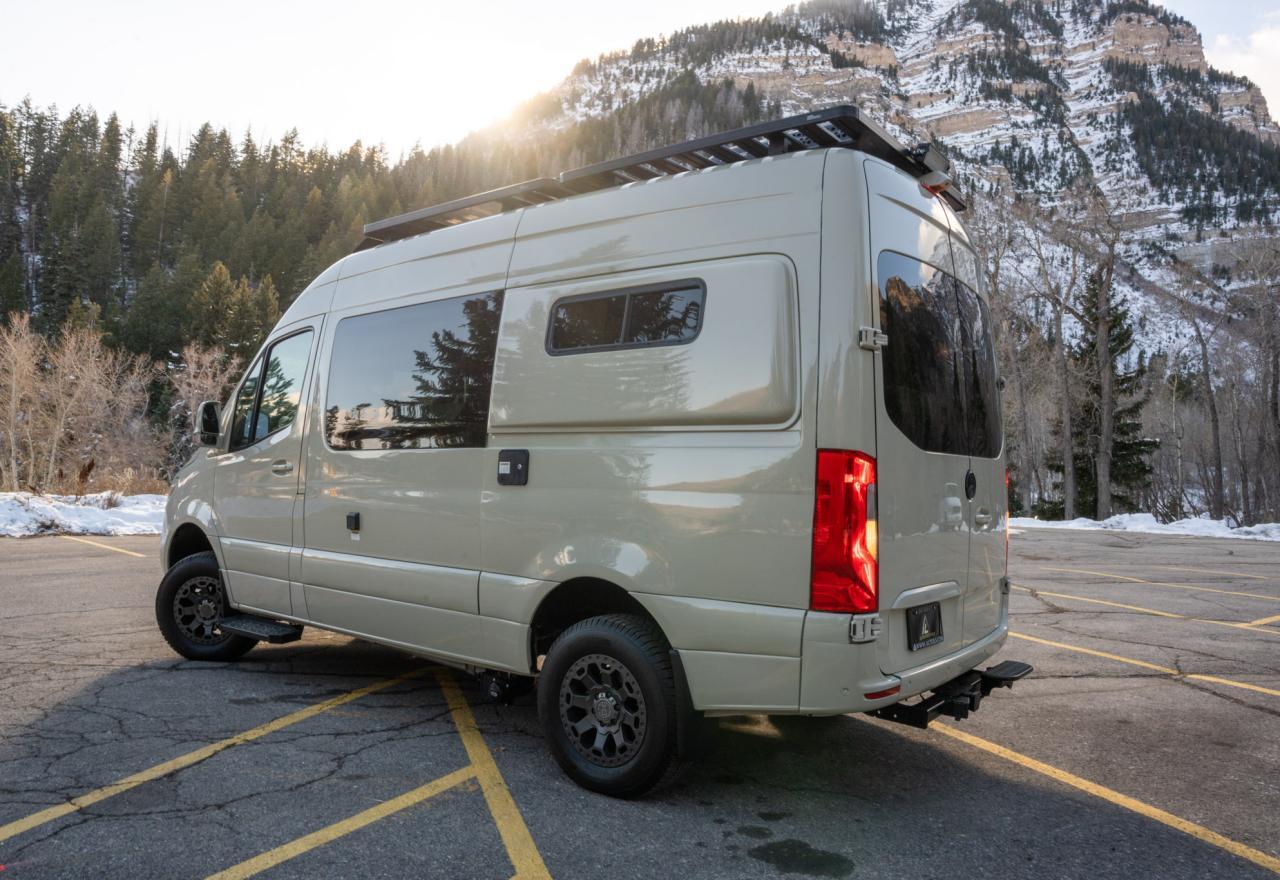 2019 Mercedes-Benz Sprinter 2500 - Фото 4